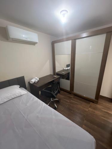 Pe de manga Quarto terceiro andar cama solteiro