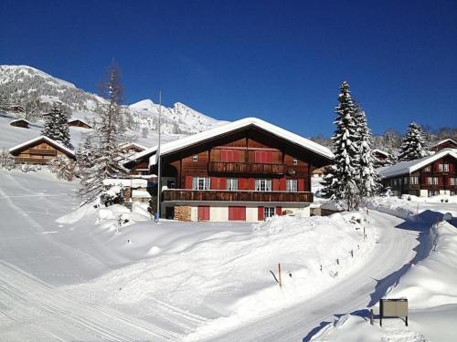 Apartment Chalet Mislin- Grindelwald direkte Bergsicht by Interhome