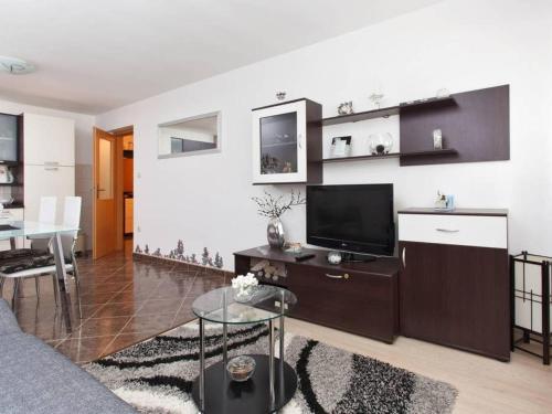 Apartment Apartment STANIĆ - home away from home ! by Interhome