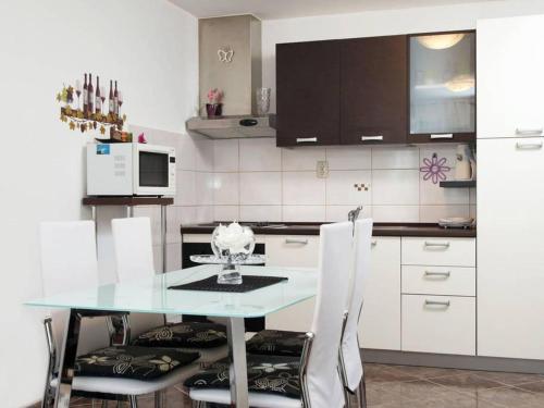 Apartment Apartment STANIĆ - home away from home ! by Interhome