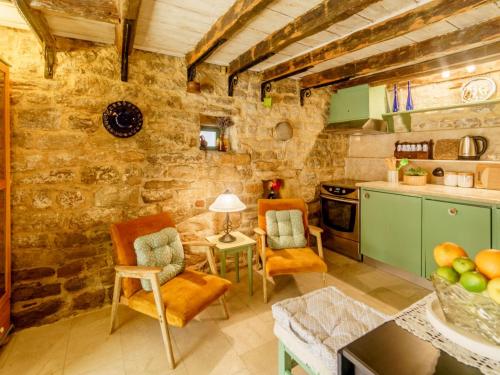 Holiday Home Haus in Kastel Sucurac mit Garten und BBQ by Interhome