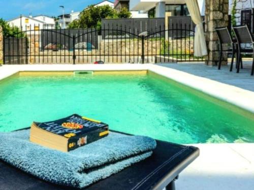 Apartment Vintage Residenc Dramalj - Pool zur Selbstnutzung by Interhome