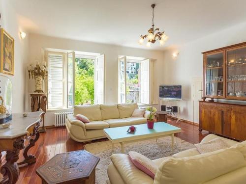 Apartment Elegante Ferienvilla Marini Dvori by Interhome
