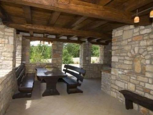 Apartment in Paradiž mit Barbecue by Interhome