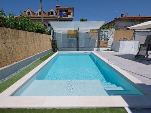 Holiday Home Haus in Pula mit privatem Pool by Interhome