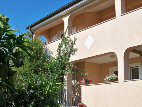 Apartment in Banjole mit privatem Parkplatz by Interhome
