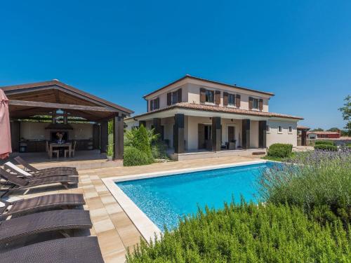 Holiday Home Villa Leonardo by Interhome