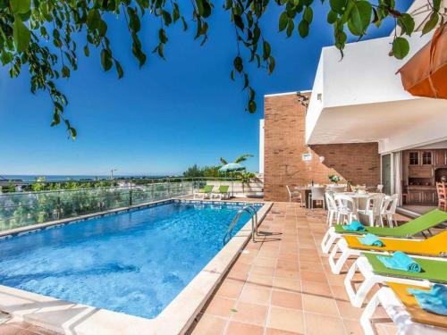 Holiday Home Chalet Villa Oceano mit privatem Pool by Interhome