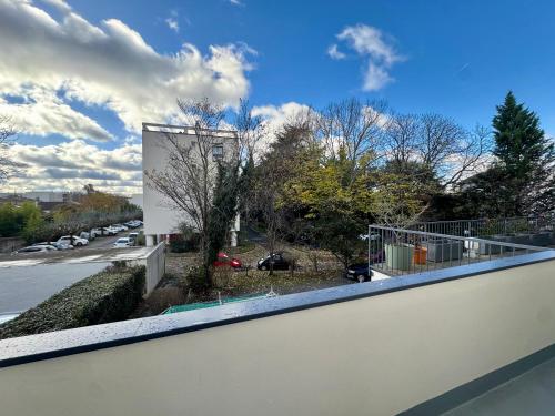 Studio lumineux avec balcon - Calme et idéal