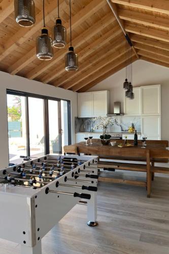 Apartment Moderne ap- 2 mit Pool und Grill in der Nähe von Split und Trogir by Interhome