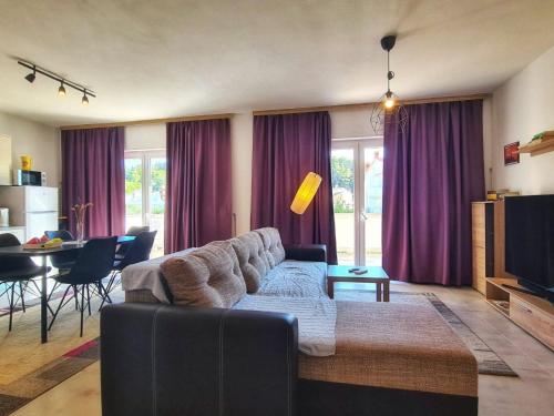 Apartment Große Wohnung in Palit mit Privatem Balkon by Interhome