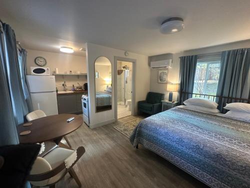 Køkken eller tekøkken på The Pines Inn and Cottages