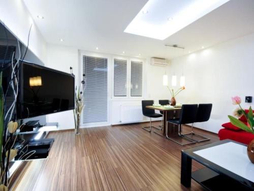Apartment Giuliano in Bezirk 2-Leopoldstadt by Interhome
