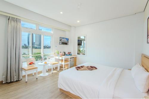 Palmier Hotel - Art House Da Nang