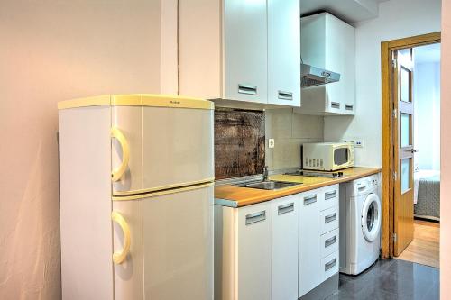 Azafran Apartment