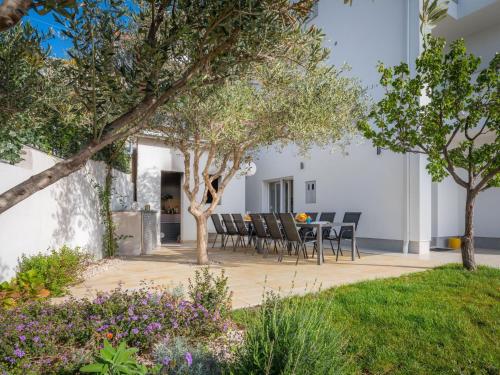 Holiday Home Ferienvilla Elena mit eigenem Pool by Interhome
