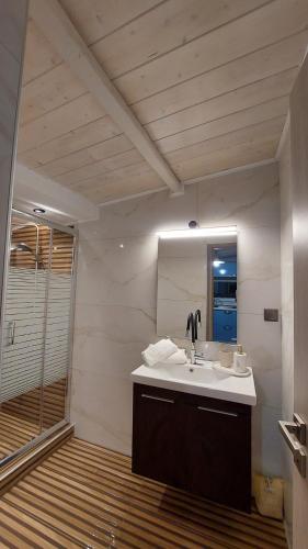 Et badeværelse på Serenity house Spiatza