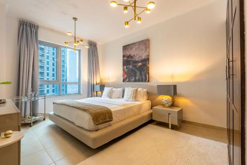 Luxury 2BR Superior Apartment with Full Burj Khalifa and Dubai Mall Dancing Fountain View, Royal Tiffany photo 2