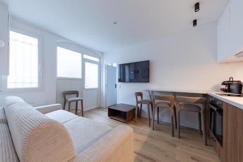 Charming Apartment 4 stars near Montmartre & Metro
