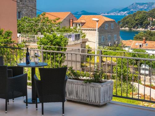 Apartment Ferienwohnungen Rilovic - Wohnung A2 by Interhome