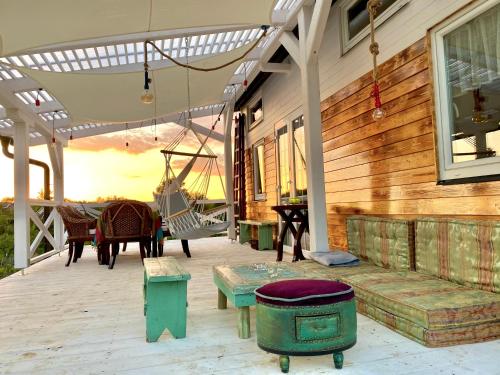 ECO retreat lodge for 8 people