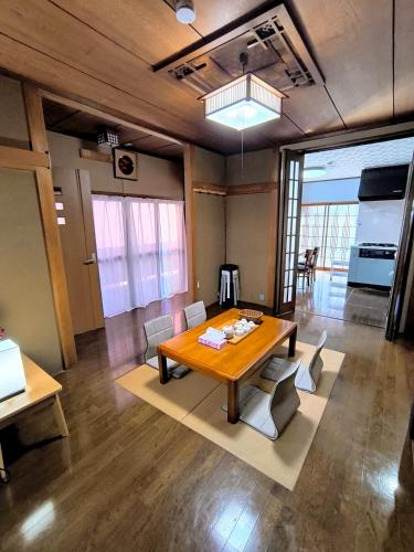 Chikumei Station, 2-story private house, maximum 12 guests