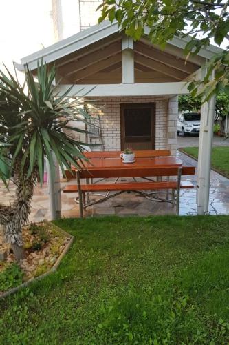 Apartment Gemütliches Appartement in Umag mit Garten by Interhome