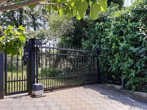 Holiday Home mit schönem Garten und Sonnenterrasse by Interhome