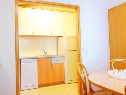 Apartment Garbin Ventus Makarska by Interhome