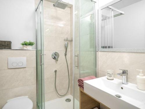 Apartment Wohnung in Vodice mit Grill by Interhome