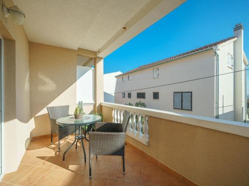 Apartment Wohnung in Vodice mit Grill by Interhome