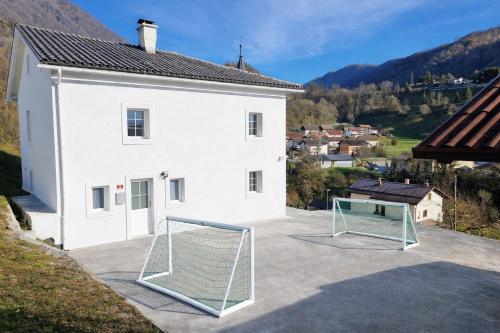 En generel udsigt til bjerge eller udsigt til bjerge taget fra feriehuset