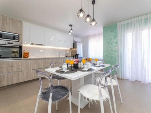 Apartment Moderne Wohnung Grzetic by Interhome
