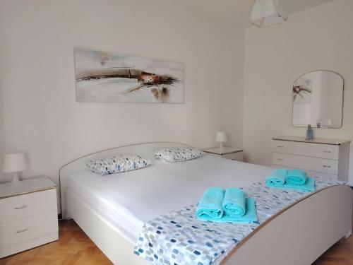 Apartment mit Balkon und Meerblick by Interhome
