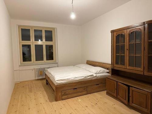 Karlovy Vary Family Retreat by Rentez