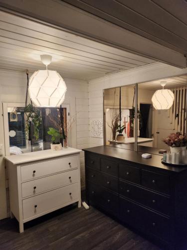 Nhà bếp/bếp nhỏ tại Villa salonkylä