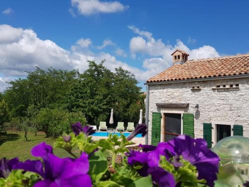 Holiday Home in Bratulići mit Privatem Pool by Interhome
