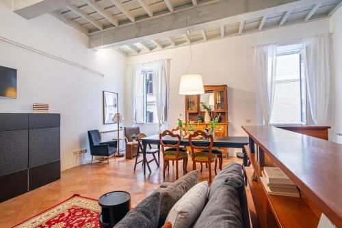 Prestigious Apartment by Navona