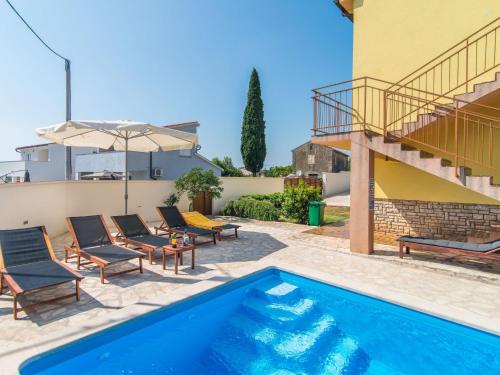 Holiday Home Ferienvilla mit Pool in Pula by Interhome