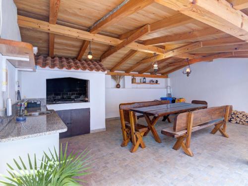 Apartment Marta mit Panoramablick by Interhome