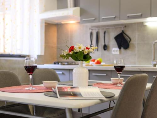Apartment Gemütliche Ferienwohnung 5 by Interhome