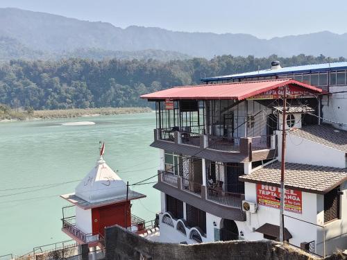 Fotografie z fotogalerie ubytování hotel tripta ganga v destinaci Rišikéš
