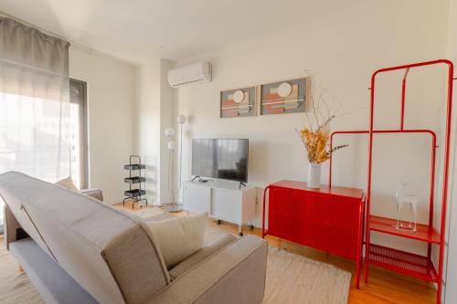 Trindade Skyline Premium by Hosty