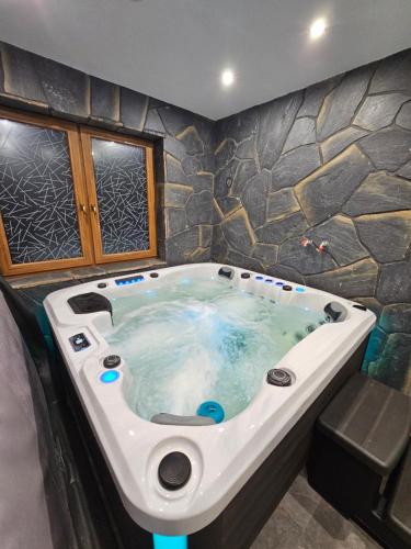 Ảnh trong thư viện ảnh của Wierchowy zakątek -jacuzzi ở Maruszyna