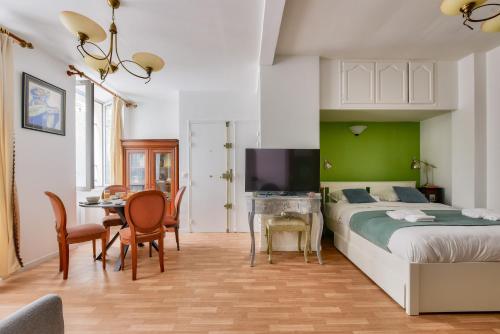 Bright & Spacious Apartments in Central Paris 15th