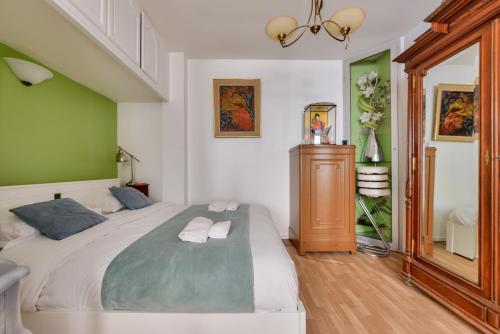 Bright & Spacious Apartments in Central Paris 15th