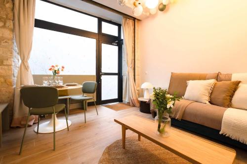 Typical Apartment for 4 in Paris 9