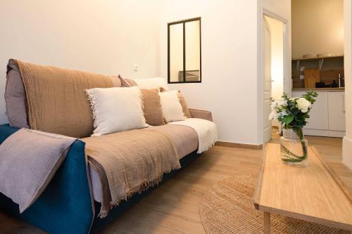Typical Apartment for 4 in Paris 9