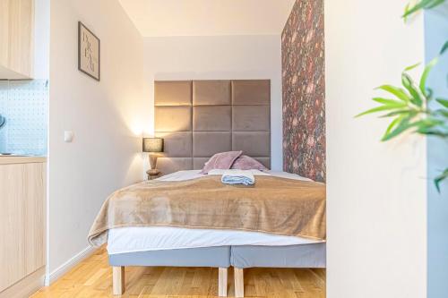 Stylish 1BR Apartment with Balcony Quick City Access