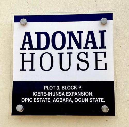 Certifikát, hodnocení, plakát nebo jiný dokument vystavený v ubytování Adonai Guesthouse